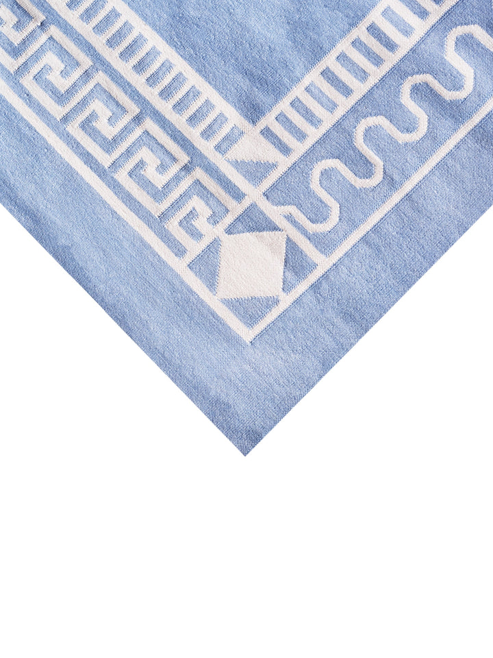 Blue_Rug_Detail_6065_41630837-